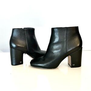 Michael Kors Elaine Ankle Boots- Black Genuine Pebbled Leather Size 7.5M